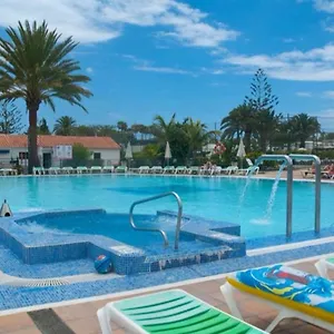 3 Bedroom Bungalow In Secure Сasa de vacaciones